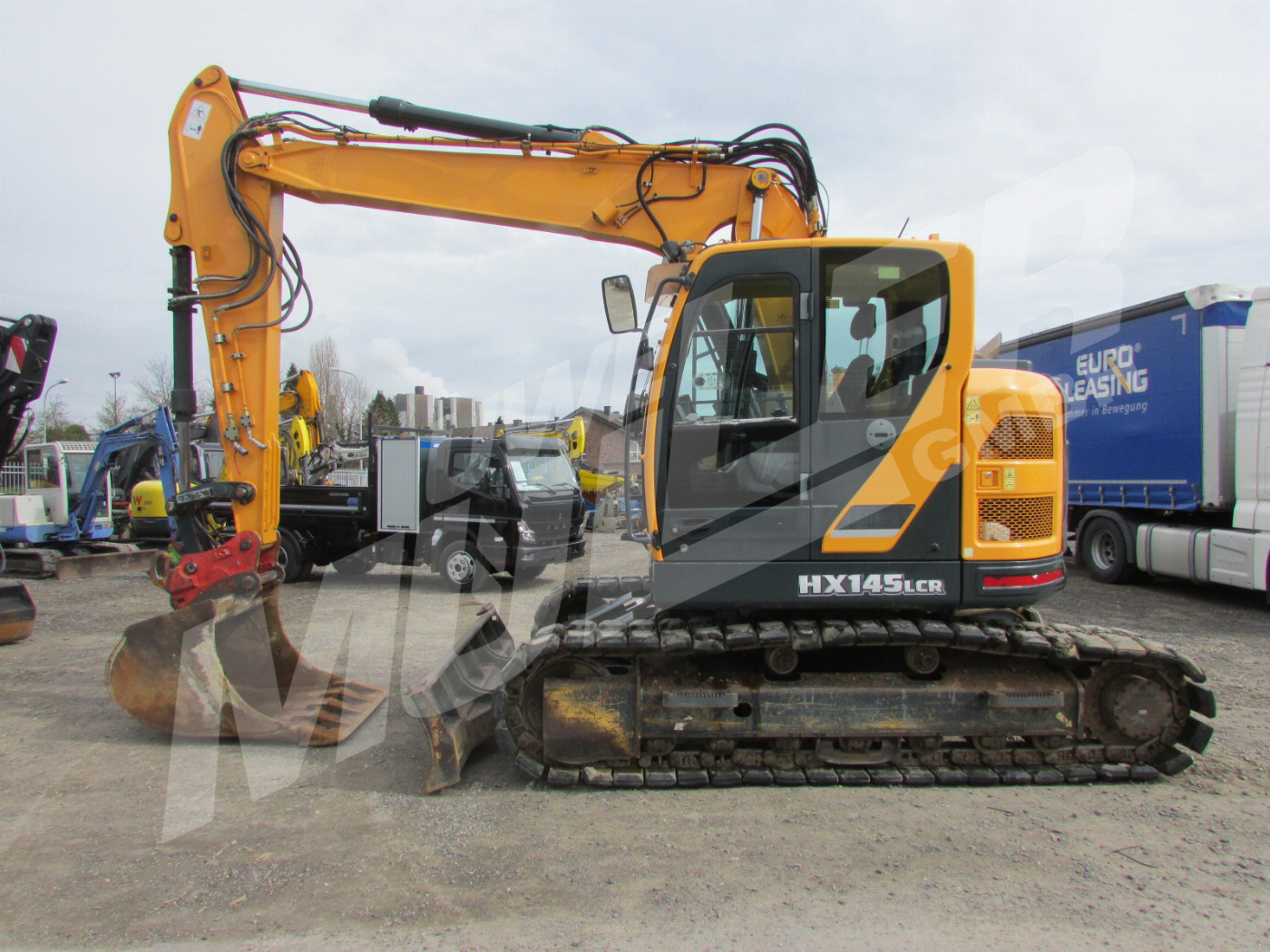 Kettenbagger mieten bis 16 Tonnen Hyundai_HX145_4400h_01 8d99ad