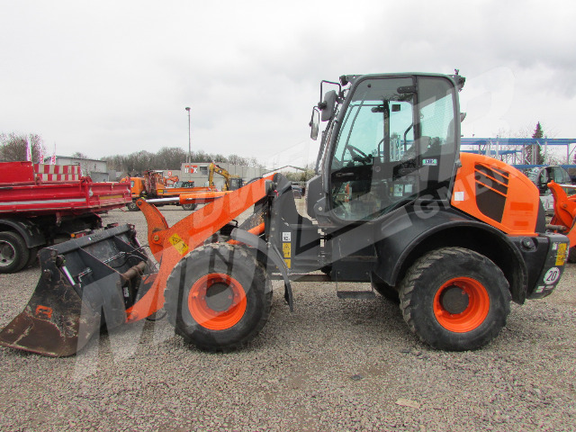 Komatsu WA 100 M-7 IMG_0280 eb6835