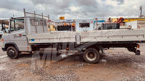 Mercedes Benz Vario 616 D Herten_Pritsche_616D_08 2ba042