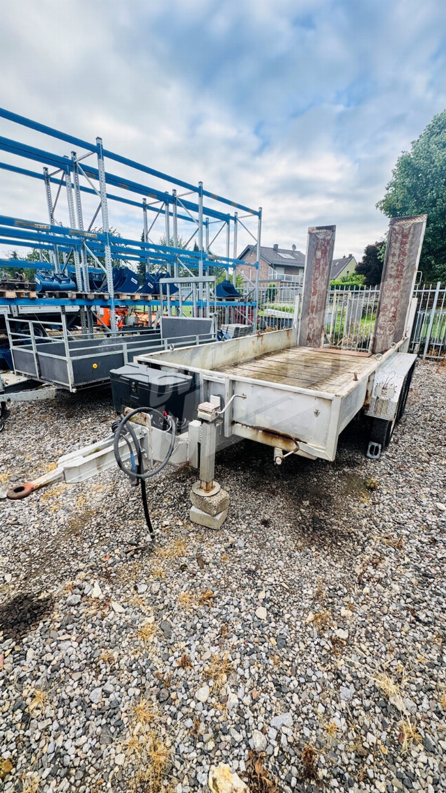 Blomenroehr Tandemanhänger mit Auffahrrampen Blomenröhr_ex_Herten_Anhänger_00 6444cf