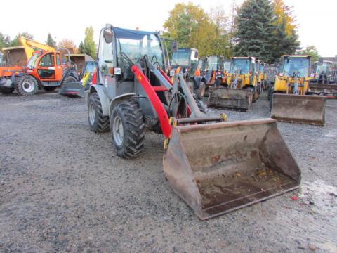 Kramer 750 (Typ 346-03) – Seitenansicht links (Bild 2)