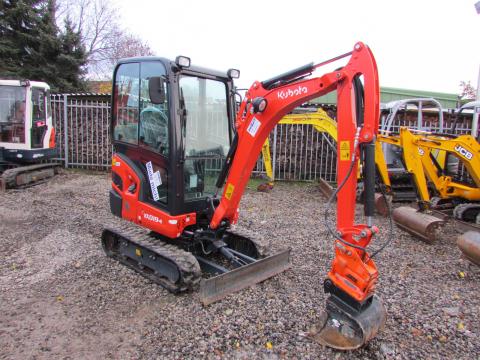 Kubota KX 019-4 – Seitenansicht rechts (Bild 3)