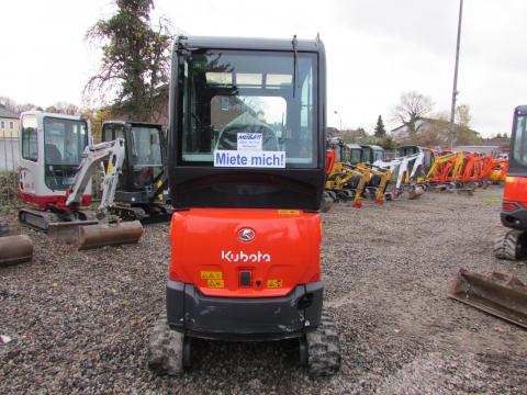 Kubota KX 019-4 – Innenraum (Bild 5)