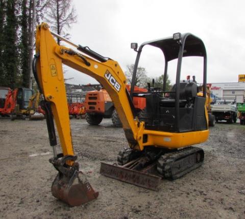 JCB 8014 – Seitenansicht links (Bild 2)