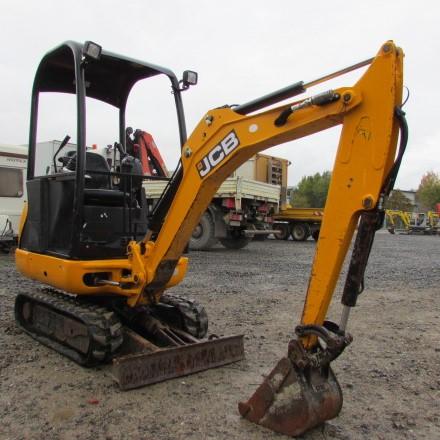 JCB 8014 – Seitenansicht rechts (Bild 3)