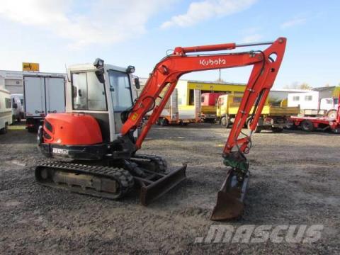 Kubota KX 121-3 alpha  – Seitenansicht rechts (Bild 3)