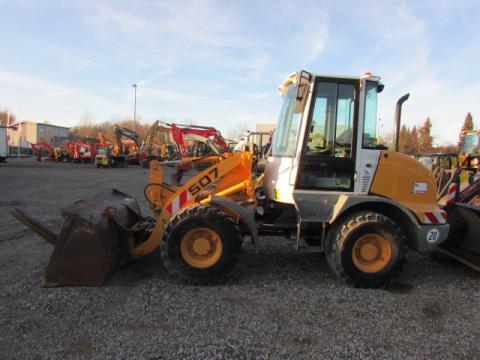 Liebherr L 507 Stereo – Frontansicht (Bild 1)