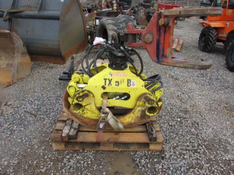 Holzgreifer Hiab Loglift TX 56 B – Frontansicht (Bild 1)