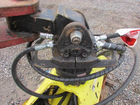 Holzgreifer Hiab Loglift TX 56 B – Detailaufnahme Motor (Bild 7)