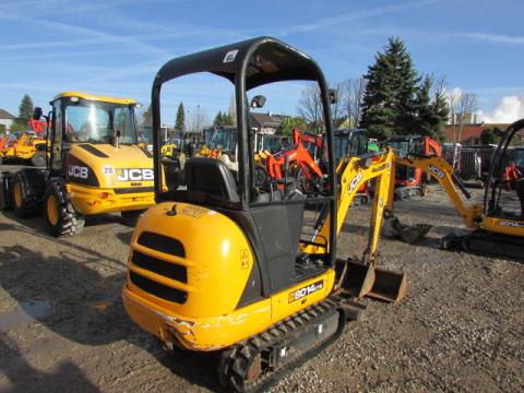 JCB 8014 CTS – Innenraum (Bild 5)