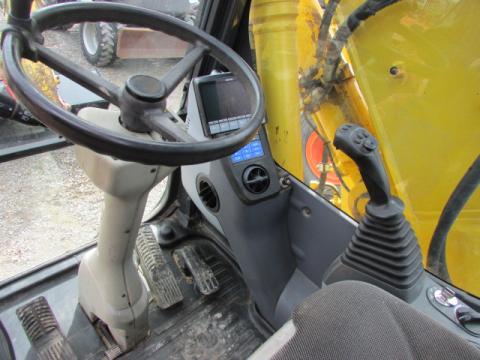 Komatsu PW 148-8 – Frontansicht (Bild 13)