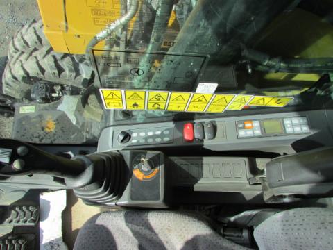 Caterpillar M 318 F  – Seitenansicht rechts (Bild 15)