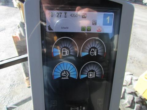 Caterpillar M 318 F  – Heckansicht (Bild 16)