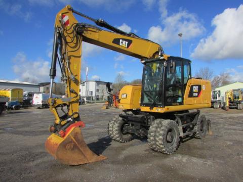 Caterpillar M 318 F  – Seitenansicht links (Bild 2)
