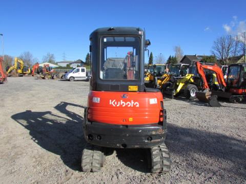 Kubota KX 061-3 – Innenraum (Bild 5)