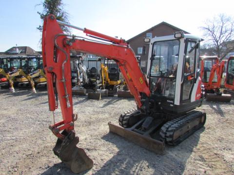 Kubota KX 71-3 – Seitenansicht links (Bild 2)