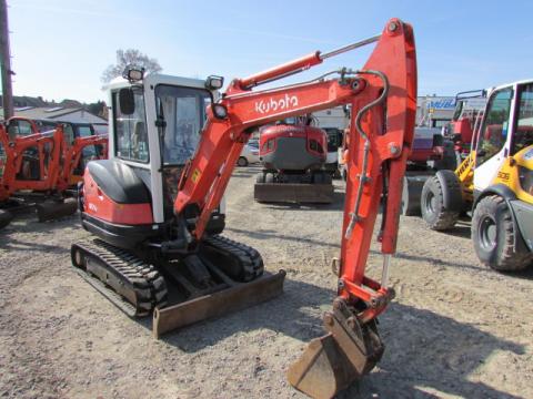 Kubota KX 71-3 – Seitenansicht rechts (Bild 3)