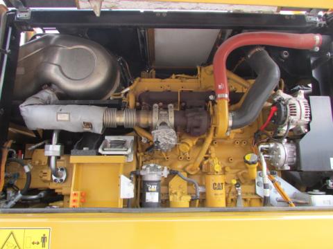 Caterpillar M 318 F  – Frontansicht (Bild 13)