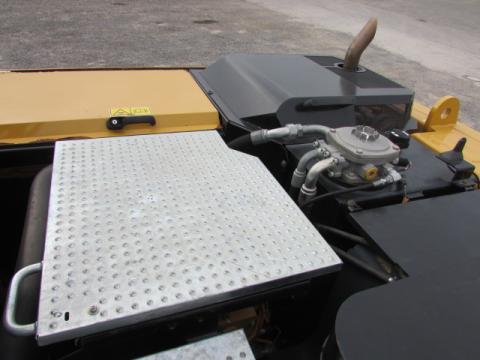 Caterpillar M 318 F  – Seitenansicht links (Bild 14)