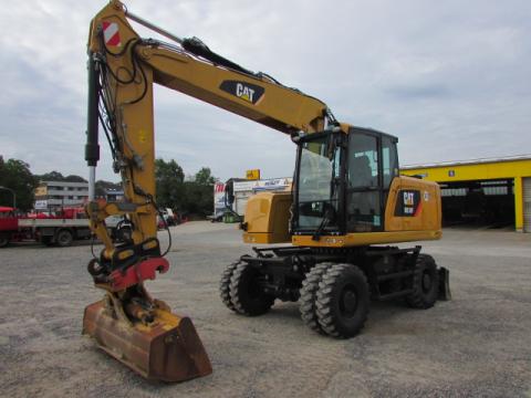 Caterpillar M 318 F  – Seitenansicht links (Bild 2)