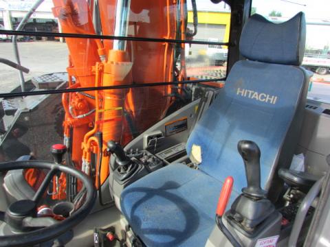 Hitachi ZX 140 W-3 – Seitenansicht links (Bild 14)