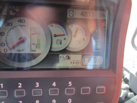 Hitachi ZX 140 W-3 – Heckansicht (Bild 16)