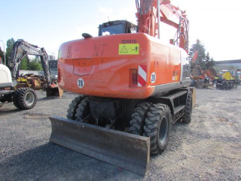 Hitachi ZX 140 W-3 – Detailaufnahme Motor (Bild 7)