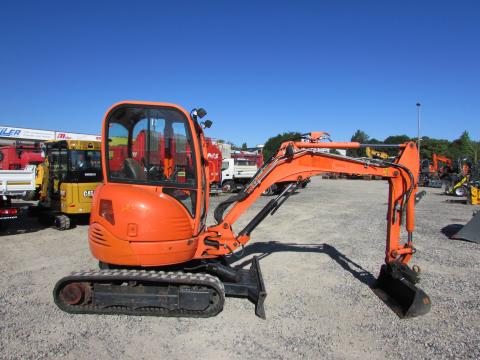 JCB 8025 – Heckansicht (Bild 4)