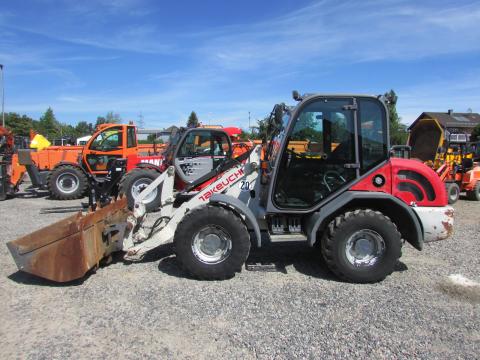 Takeuchi TW 8 AS / Terex TL 80 AS – Frontansicht (Bild 1)