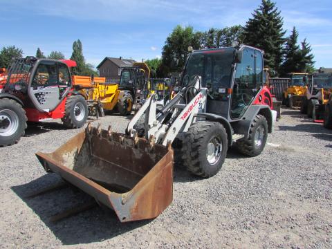 Takeuchi TW 8 AS / Terex TL 80 AS – Seitenansicht links (Bild 2)