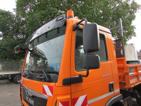 MAN TGL 12.220 – Seitenansicht links (Bild 2)