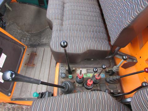 Unimog U 1200 (427610) – Seitenansicht rechts (Bild 15)