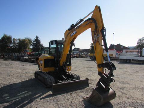 JCB 67 C-1 – Seitenansicht rechts (Bild 3)