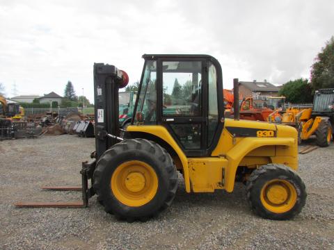 JCB 930 Geländestapler  – Frontansicht (Bild 1)