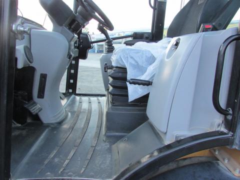 Caterpillar 908 M  – Technikdetail (Bild 12)