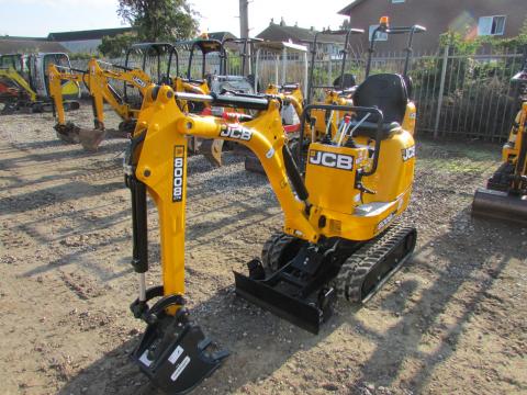 JCB 8008 CTS  – Detailaufnahme Motor (Bild 7)