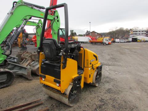 JCB Vibromax VMT 160-90 – Seitenansicht links (Bild 2)