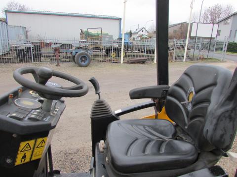 JCB Vibromax VMT 160-90 – Detailaufnahme Kabine (Bild 6)