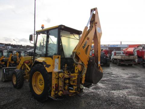 Massey Ferguson 50 HA – Detailaufnahme Kabine (Bild 6)