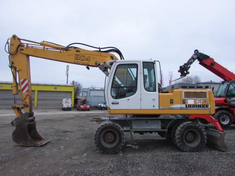 Liebherr A 904 C Litronic  – Frontansicht (Bild 1)
