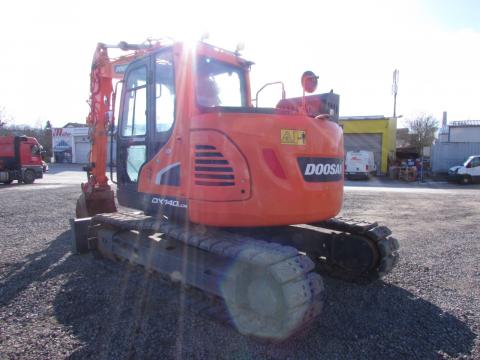Doosan DX 140 LCR-5 – Detailaufnahme Motor (Bild 7)
