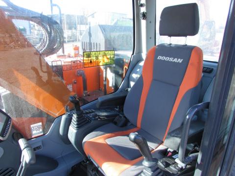 Doosan DX 140 LCR-5 – Nahaufnahme (Bild 11)