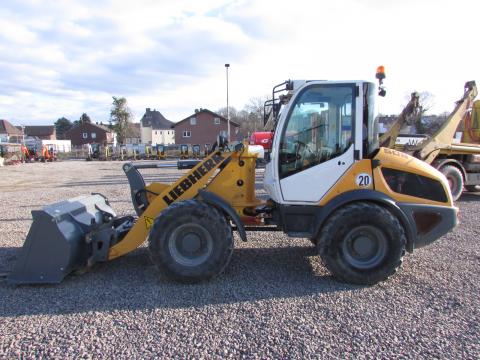 Liebherr 508 Compact  – Detailaufnahme Motor (Bild 7)
