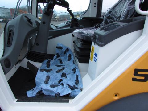 Liebherr L 506 C Compact  – Gesamtansicht (Bild 10)