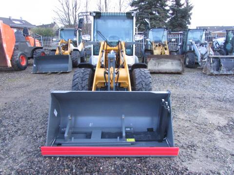Liebherr L 506 C Compact  – Seitenansicht rechts (Bild 3)