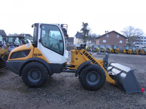 Liebherr L 506 C Compact  – Detailaufnahme Motor (Bild 7)