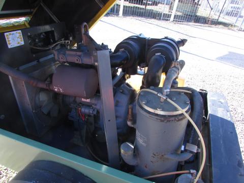 Compair DLT 0404 / C 30 Kompressor  – Detailaufnahme Motor (Bild 7)