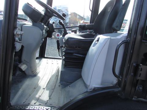 Caterpillar 906 H2 – Einsatz auf Baustelle (Bild 9)