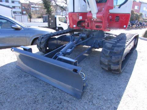 Takeuchi TB 225  – Seitenansicht rechts (Bild 3)