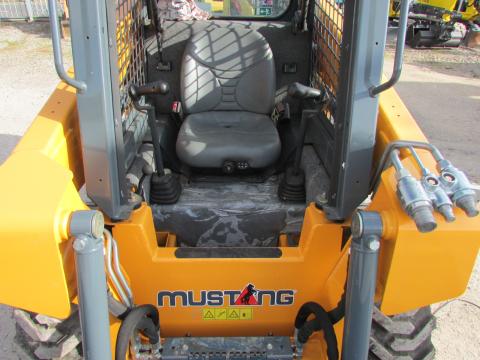 Mustang / Gehl / Manitou 1350 R  (Kein Bobcat)  – Gesamtansicht (Bild 10)